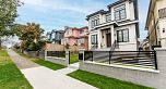 2719 E 46th Avenue