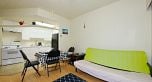 2 862 E Broadway