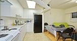 2 862 E Broadway