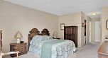 206 2140 Briar Avenue