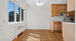 8 2296 W 39th Avenue
