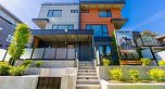 2 676 E 22nd Avenue