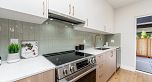 2 676 E 22nd Avenue