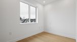 1 3639 E 46th Avenue