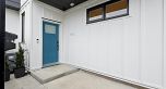 2 3639 E 46th Avenue