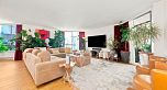 1601 738 Broughton Street