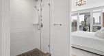 1701 1372 Seymour Street