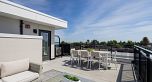 213 715 W 49th Avenue