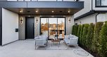 1 165 E 45th Avenue
