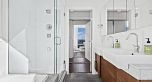 2504 565 Smithe Street