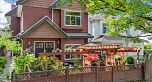 546 E 44th Avenue