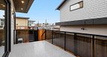 2 3275 Graveley Street