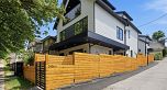 2 2438 E 20th Avenue
