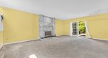 137 W Woodstock Avenue