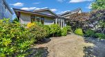 137 W Woodstock Avenue
