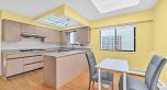 137 W Woodstock Avenue