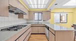 137 W Woodstock Avenue