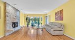 137 W Woodstock Avenue