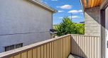 137 W Woodstock Avenue