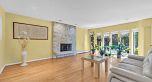 137 W Woodstock Avenue