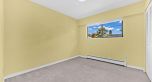 137 W Woodstock Avenue