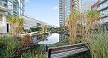 905 58 Keefer Place