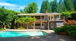 545 E Kings Road