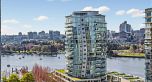 1501 455 Beach Crescent