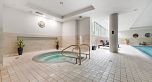 605 633 Kinghorne Mews