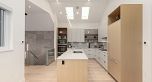 2732 Wall Street