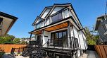 3214 W King Edward Avenue