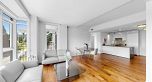 402 4189 Cambie Street