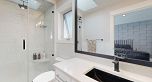 1 556 W 62nd Avenue