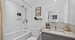 1009 983 E Hastings Street