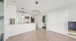 2202 689 Abbott Street