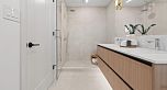 3 1491 Devonshire Crescent