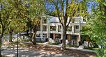 3 1491 Devonshire Crescent