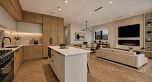 2 58 E 40th Avenue