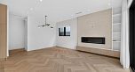 2 58 E 40th Avenue
