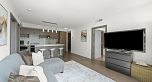 1251 38 Smithe Street