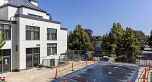 102 2528 E Broadway