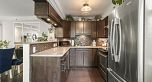 102 2528 E Broadway