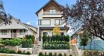2 312 E 37th Avenue