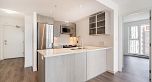 1006 983 E Hastings Street