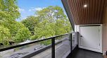 1 182 Ontario Place
