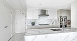 2105 1033 Marinaside Crescent