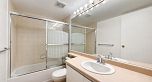 1 2528 E Broadway