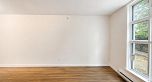 1 2528 E Broadway