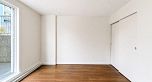 1 2528 E Broadway