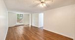 1 2528 E Broadway